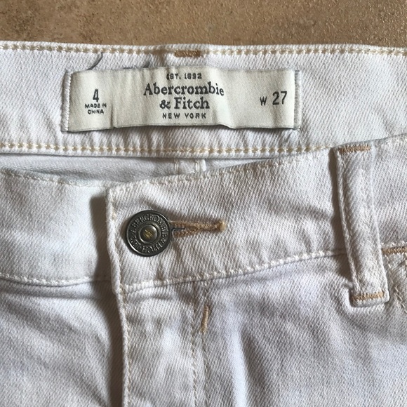 Abercrombie & Fitch shorts - Picture 3 of 3